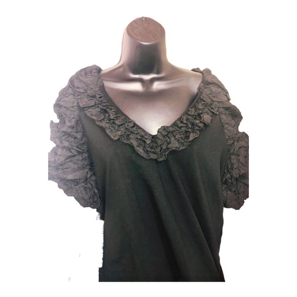 Andrew Marc NY black v-neck‎ ruffle puffy neckline exaggerated sleeve top shirt - Picture 3 of 16